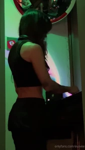 Your hottest dj in action i know you d like to watch me
