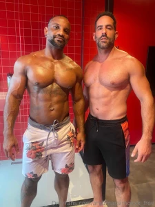 Sneak peek of a recent photo shoot with this insanely hot bodybuilder part 2