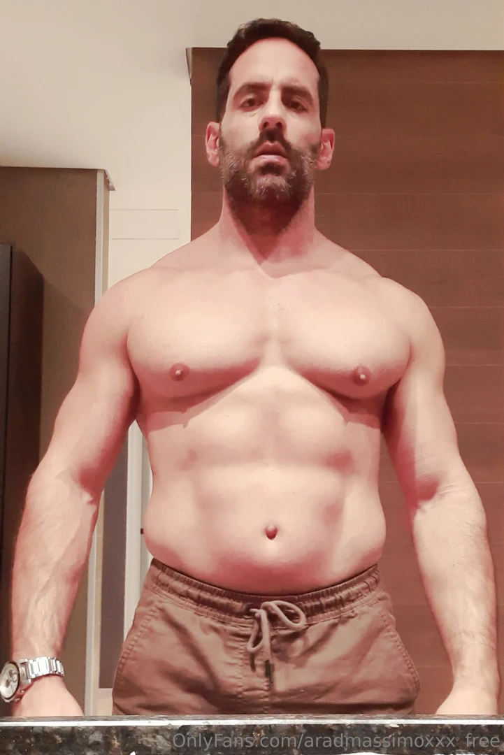 Just giving it a check after the gym pump for sweaty cardio session 