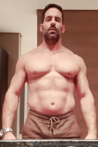 Just giving it a check after the gym pump for sweaty cardio session