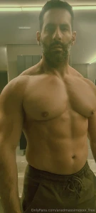 I m buffed af for the shoots guys watch me out part 1