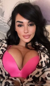 First fan only tip 35 for all of this live show access vip plus add
