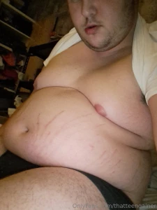 Took some midnight pics and realised how crazy my stretchmarks are part 5