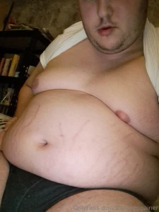 Took some midnight pics and realised how crazy my stretchmarks are part 2