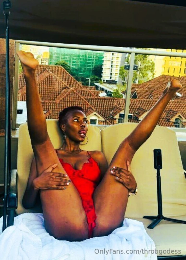 How would it be to fuck on this rooftop 