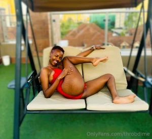 Come with me to have fun at the rooftop pool