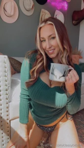 Hotwife of your dreams so what do you think of my new hair part 1