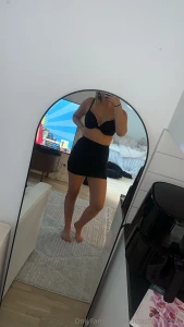 L t oss hitta ett m rkt rum och se vad som h nder vill du