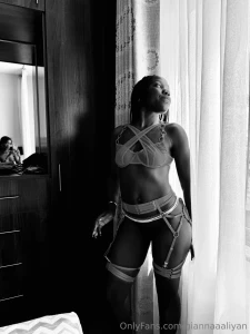 Waiting for you thanks to throbgodess