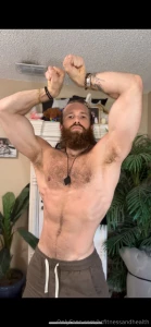 Check your messages for my latest 8 minute flexing video show in the