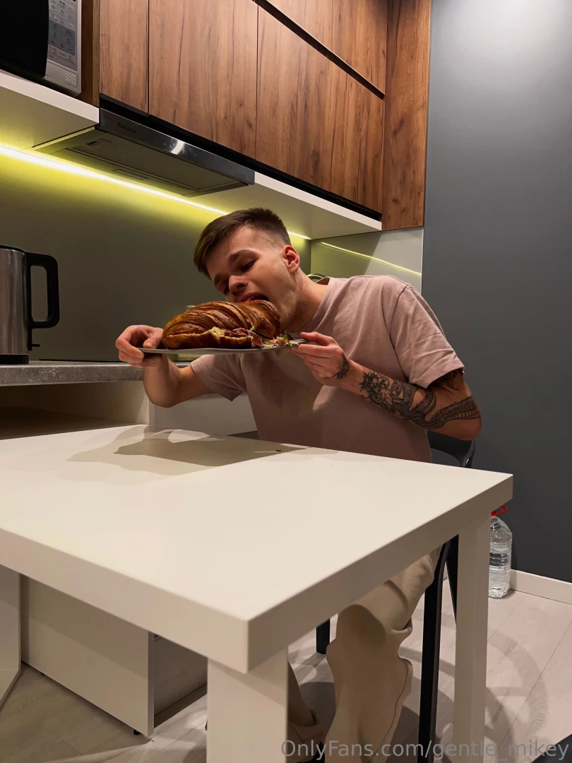 You won t let anyone in on the secret that i love big croissants 