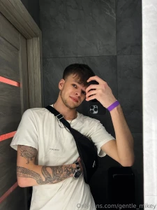 The atmosphere of valentine s day is already in the air tell me how