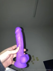 Feel free to send me your cock pics guys i d love to see them