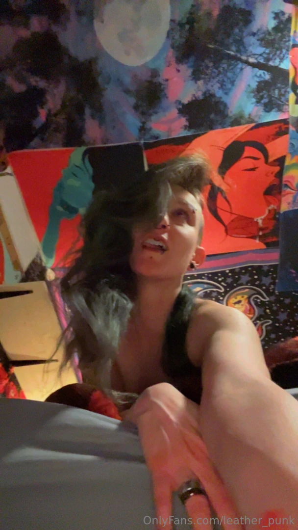 Now that i m moved into my new house i ve been decorating my room part 2 