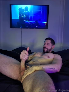 Esta paja estuvo tan rica que me cay en la cara y sabore mi propia part 1