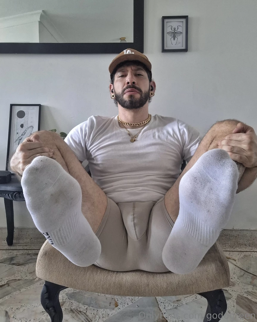 Llegu del gym con la sangre bombeando y oliendo a gimnasio part 2 