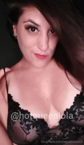 Hotqueenlola hotqueenlola