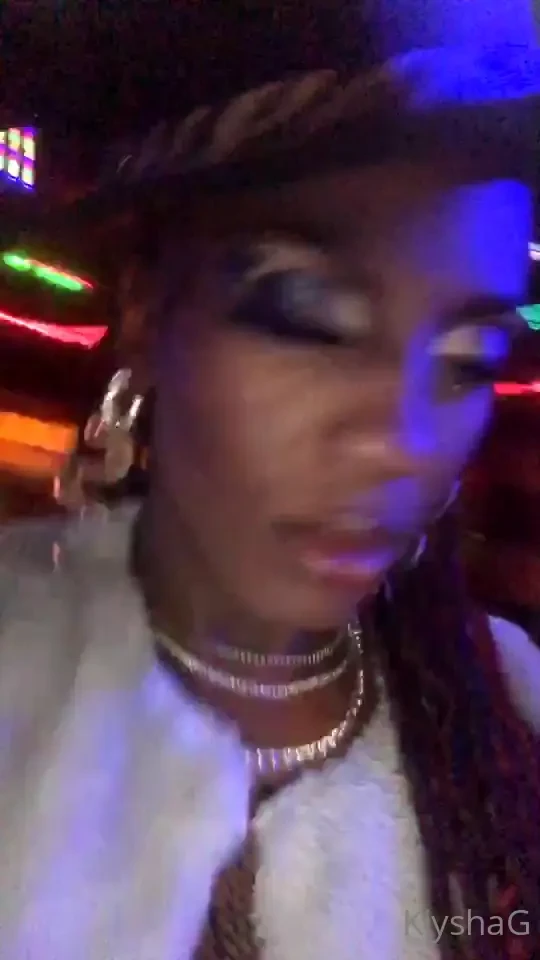 Im really a whole vibe 