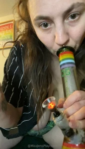 Wanna blaze with me while you fuck me from behind