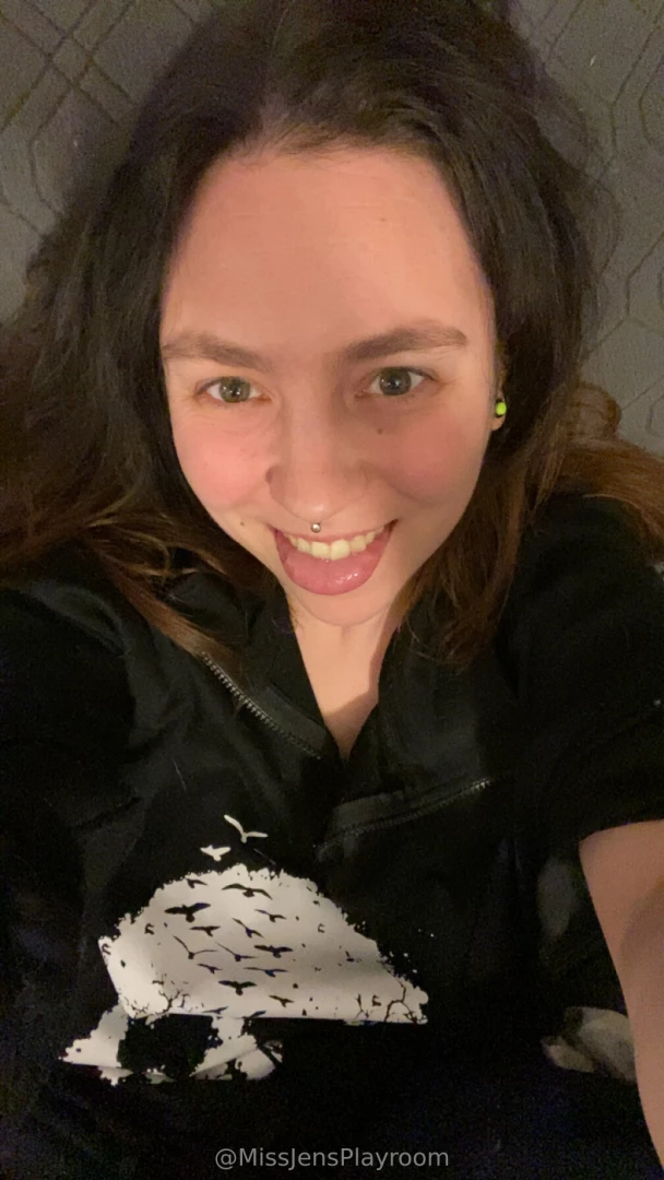 Be on top of me tonight i want to feel your body on mine 