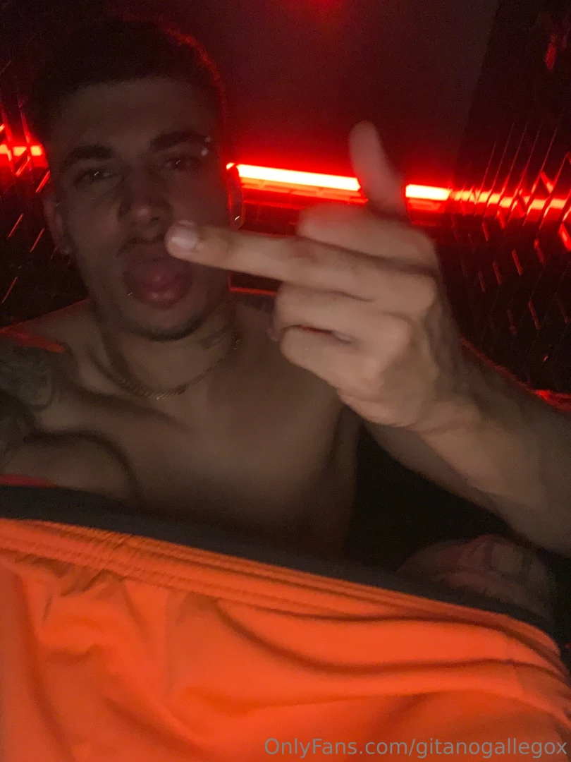 Mg hacerme fotos en los ba os de las discotec4s cuando voy a me4r part 1 