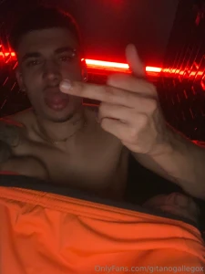 Mg hacerme fotos en los ba os de las discotec4s cuando voy a me4r part 1