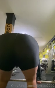 Im horny in the gym part 1