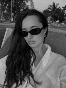 Sunny days and hot thoughts what do you think is behind those glasses