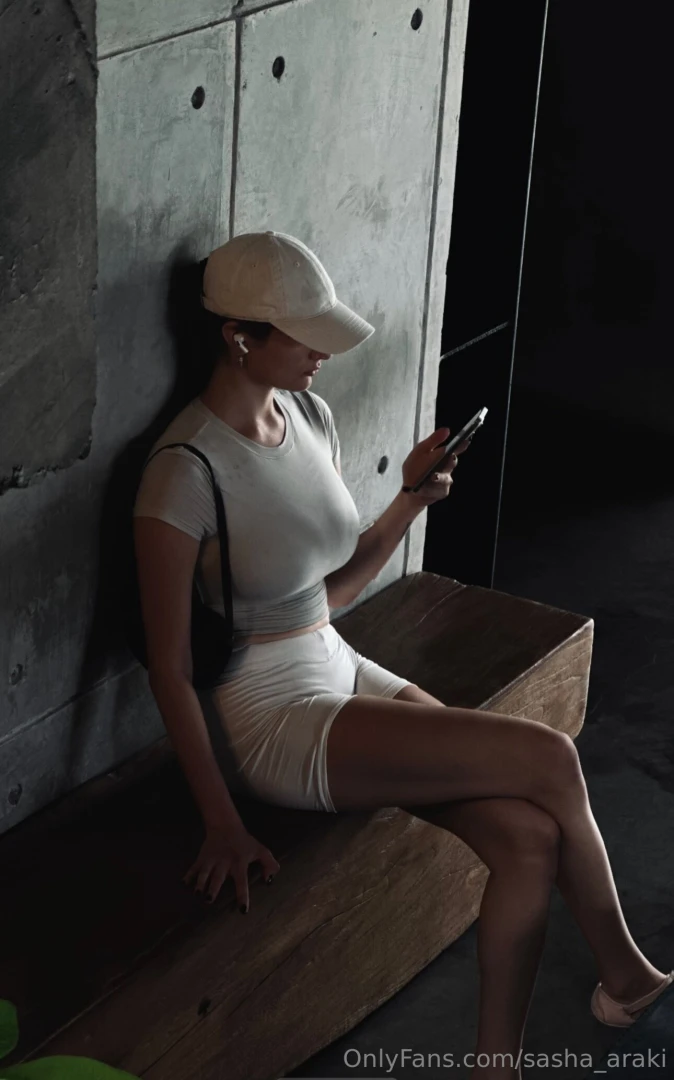 Do you know those moments when every minute of waiting feels like an 