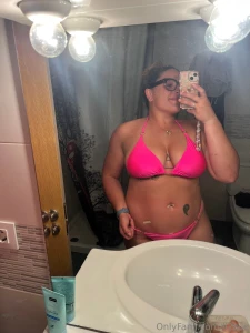 Me parece divino este bikini pero no lo uso ya sabes