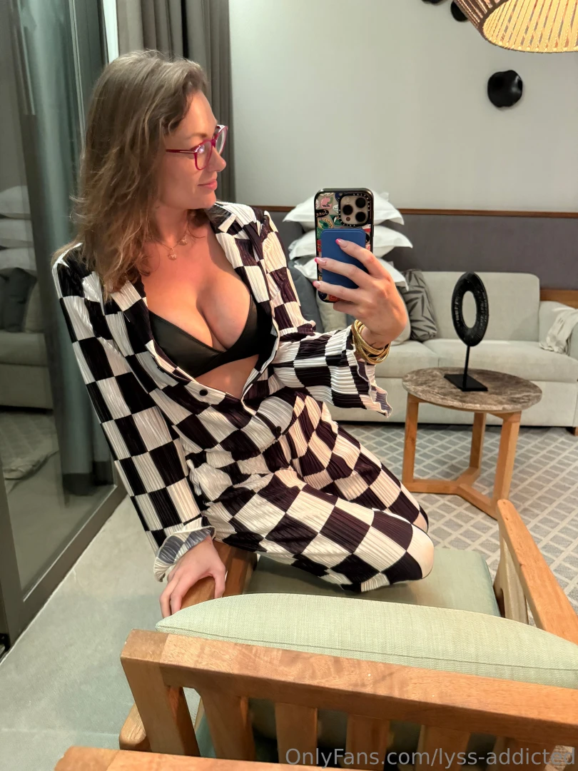 Here s a few better pictures of me in that checkered outfit that 