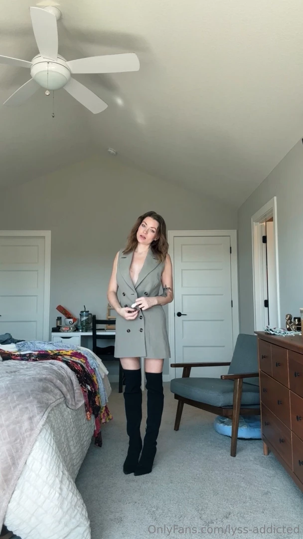 Finally finished editing that try on video and i have to know which part 2 