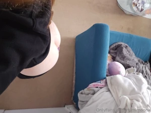 Some jiggly bum fun part 8