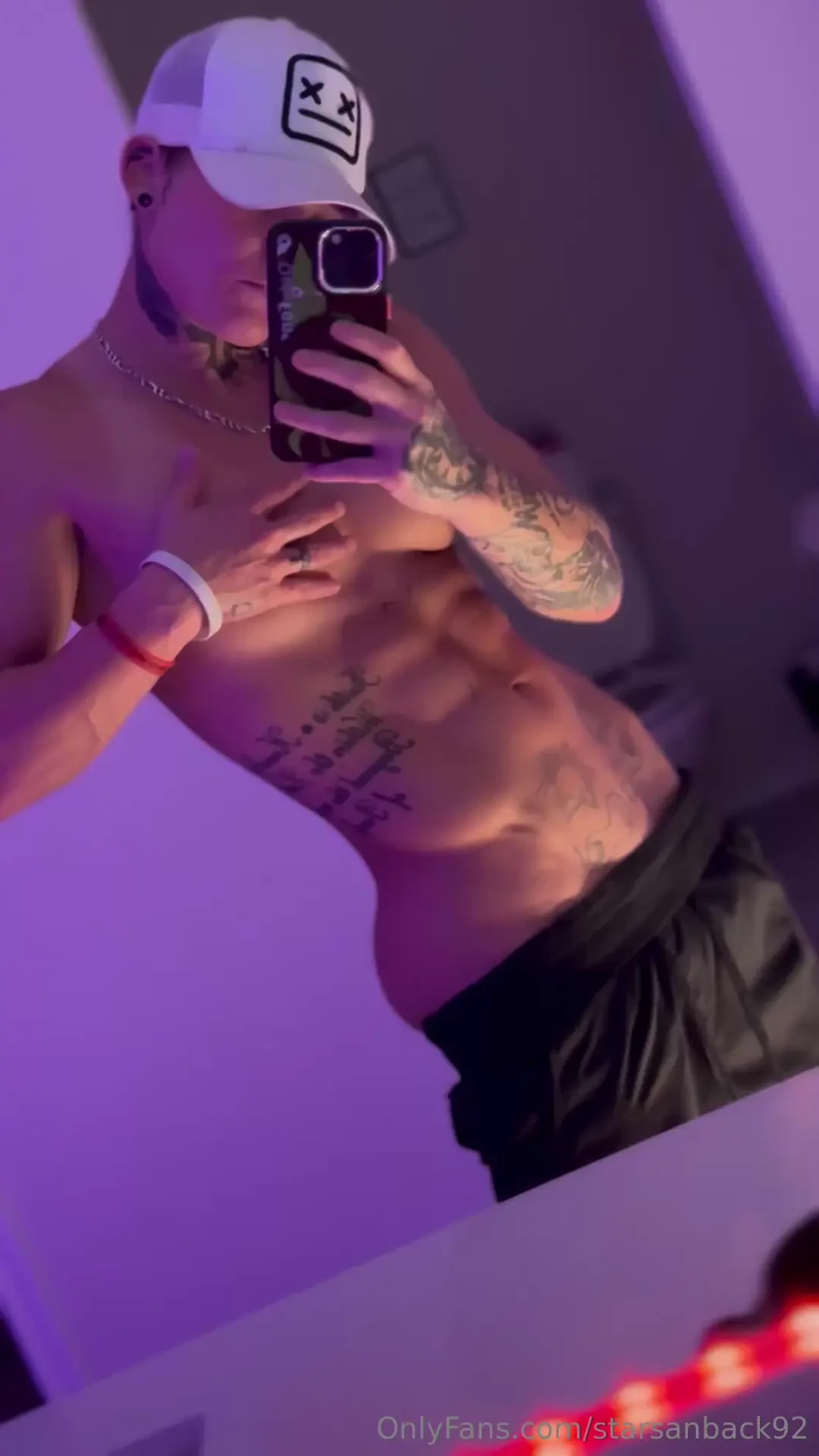 Yall im sending some good shit in the dms all your fantasies about me 