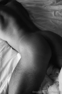 Soft light slow breaths skin like poetry written in silence read by