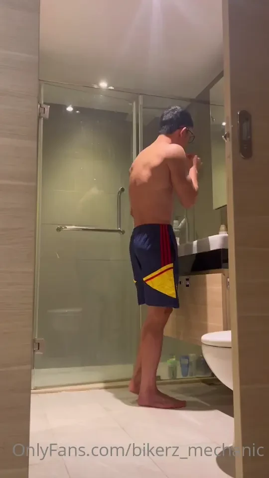 Trailer in the bath room ntqvn5 stay tuned 