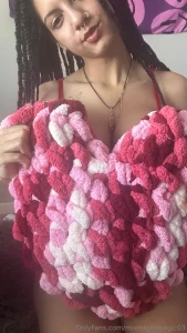 Happy valentine s day love check your dm later