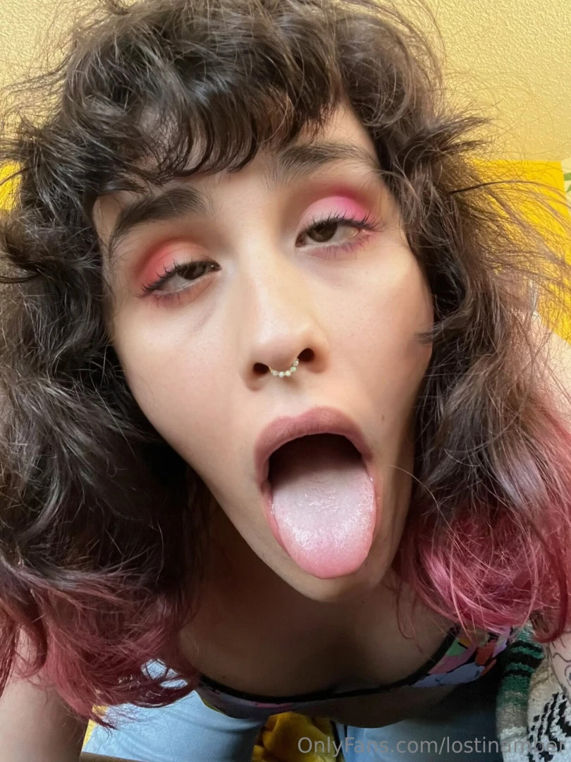 I want to show you what this tongue can do 