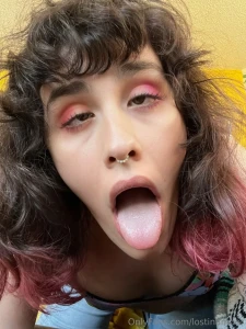 I want to show you what this tongue can do