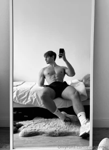 Hello my boys how are ya i am currently in paris making some hot