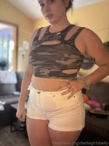 Stuffing this lil gut into eveeryyyy outfit it seems nowadays part 1