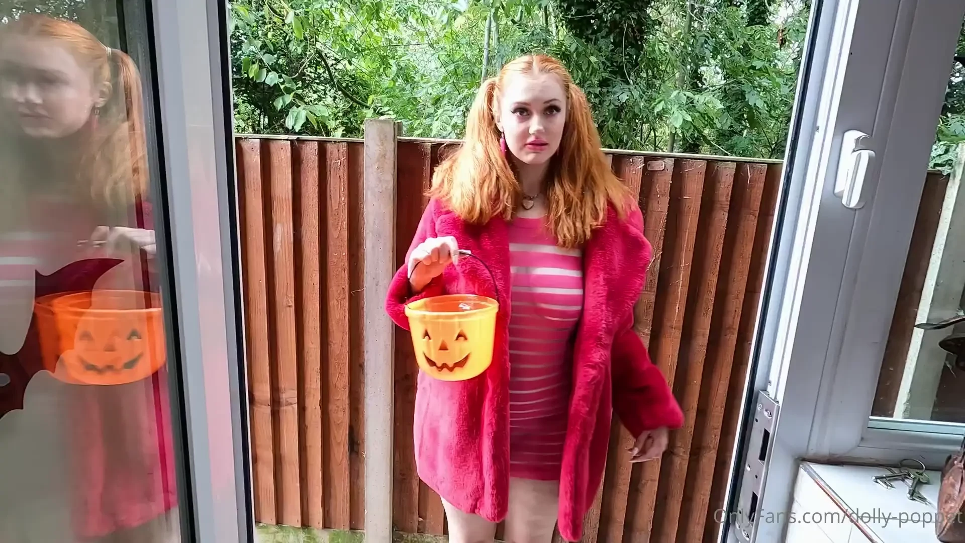 Skull fucked on whoreleween night with dollysdaddy trick or treat 