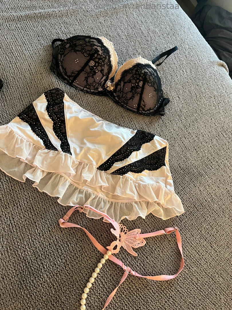 Going live at 9 30pst am hehe meet me there 