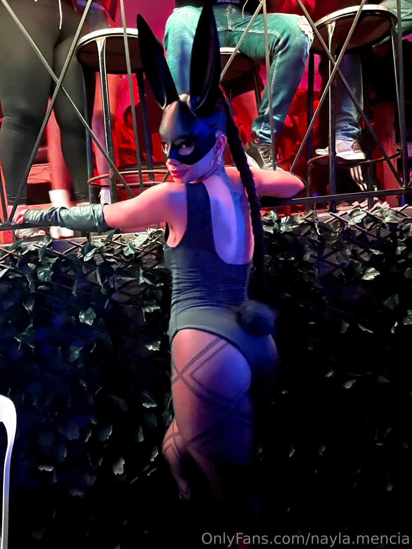 Tell me what you d do if you were here with me 