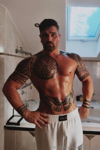 Habt ihr lust auf einen kleinen strip