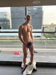 When life gives you plants make it a tease this body s not gonna