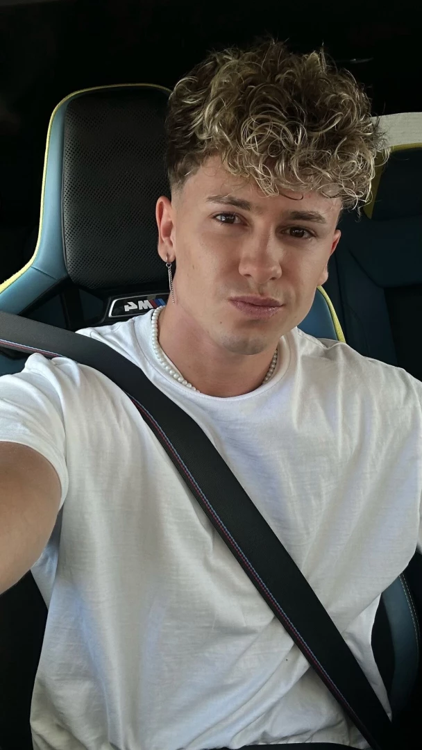 Regalo para ti bebe entrada gratis a premium of de its maksim solo 