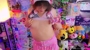 Played with my unicorn stuffies on my girlcock and my titties and i