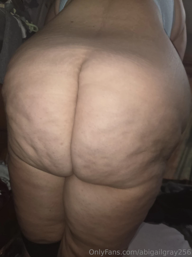 Swipe over to take my panties off 