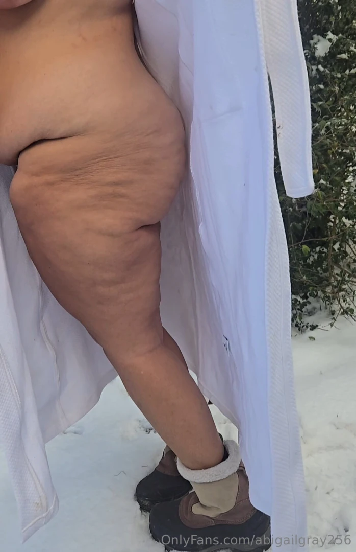 Had a little fun in the snow today leave a tip on this post for the part 2 